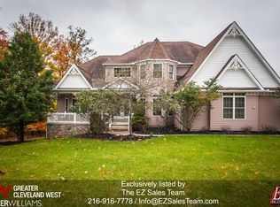 12806 Cartwright Pkwy, North Royalton, OH