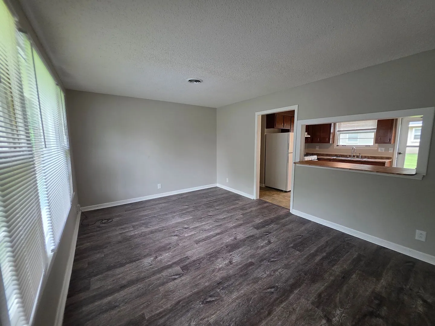 301 Chapel Street — Photo 4