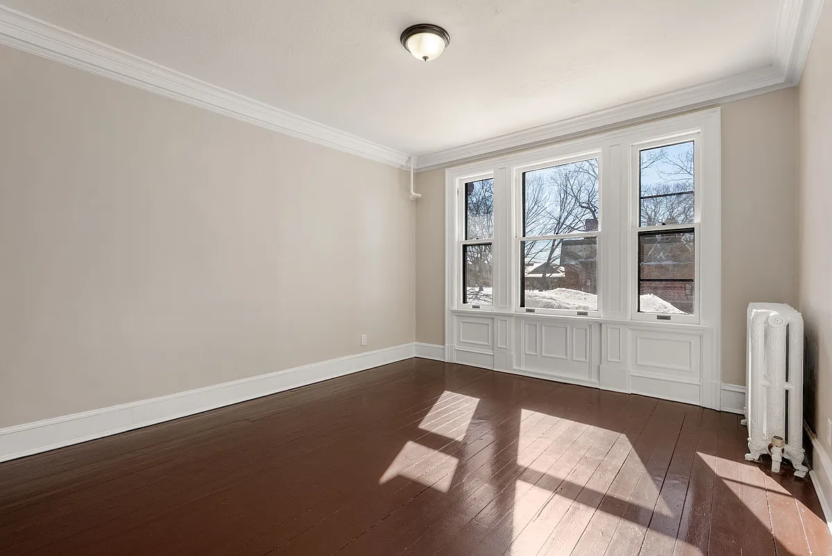 Building Photo - 360 Farmington Ave #2