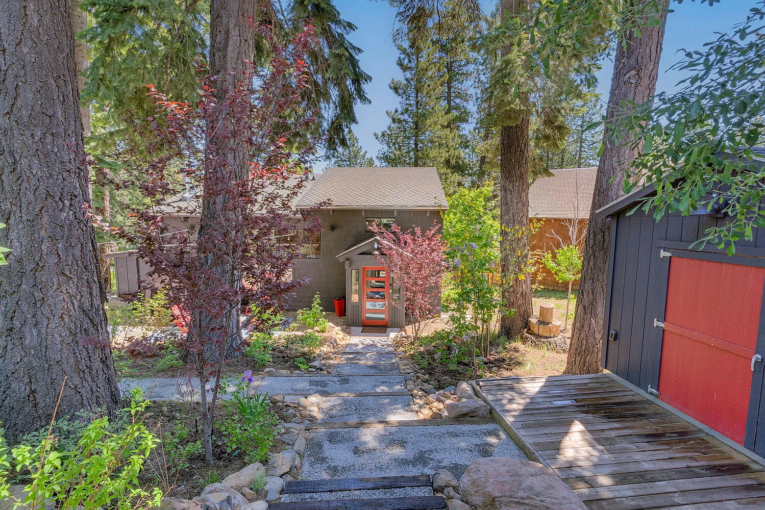 3 bed, 2002 sqft, $6,500 — Photo 1