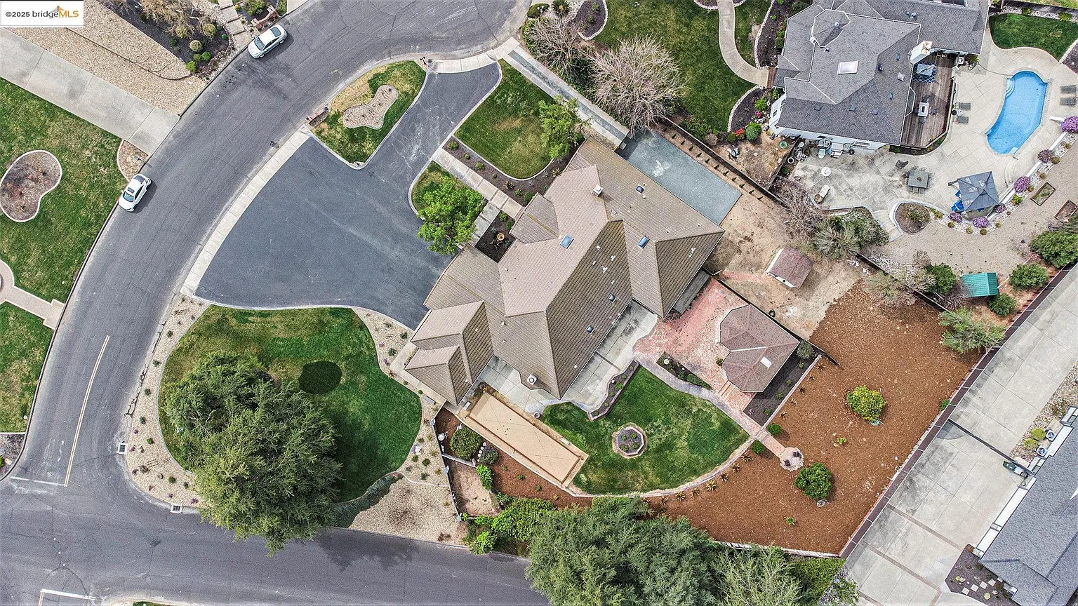 10 Madeira Ct photo 1