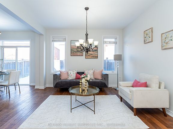 5th image of 112 Amaranth Cres