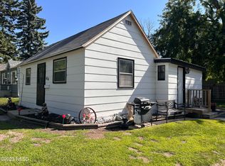 424 2nd St SW, Watertown, SD 57201