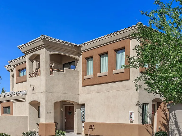 Sereno Townhomes — Photo 17