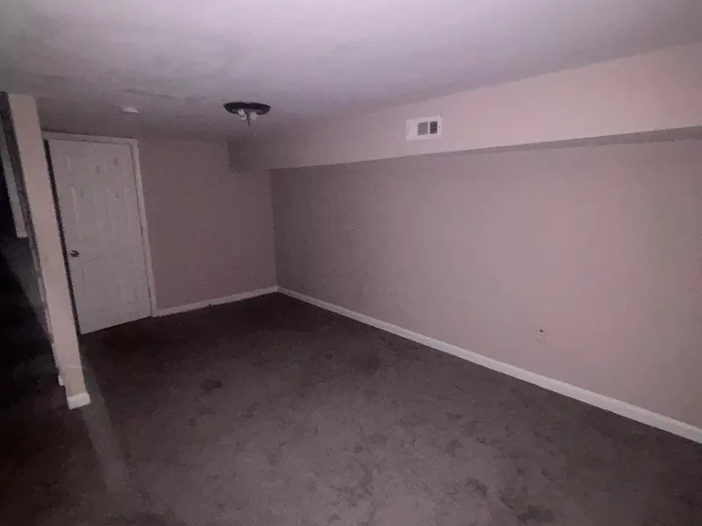1925 Oakhill Ave #1 — Photo 14