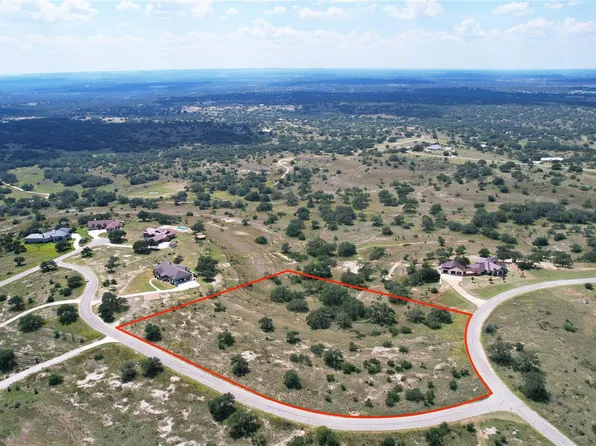 75 Summit Ledge Dr, Johnson City, TX 78636
