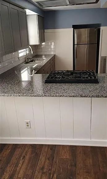 20 Farm St — Photo 10