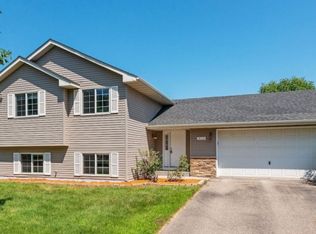 910 James St, Prescott, WI 54021