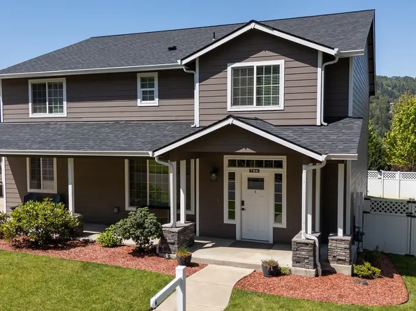 786 N View Dr, Winchester, OR 97495