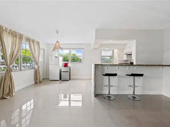 5201 NE 24th Ter APT A201, Fort Lauderdale, FL 33308