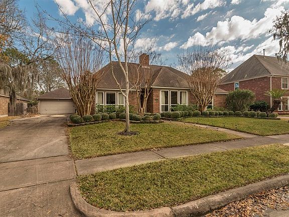 3rd image of 2222 Purple Plum Ln