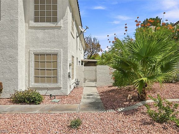 5th image of 446 Winthrop Pl