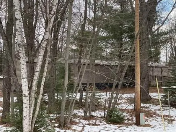 2913 Ashcroft Dr, Lake, MI 48632