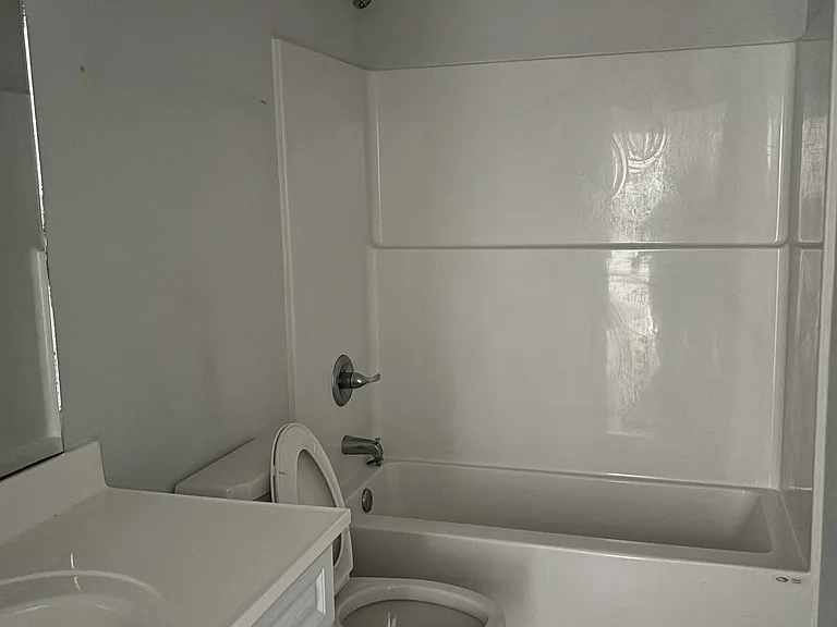 4534 Beacon Hill Dr — Photo 10