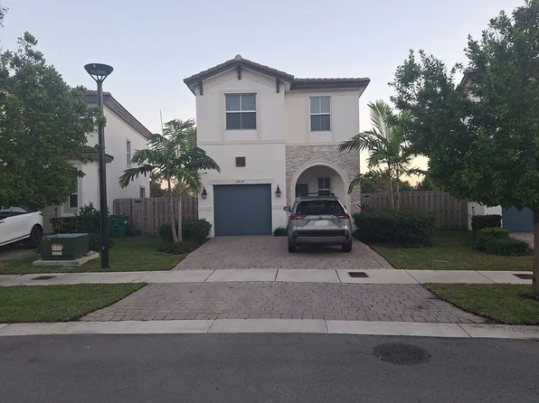 2439 NW 131st Cir, Miami, FL 33167