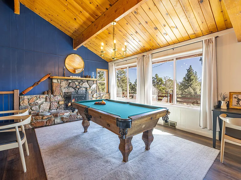 1086 Whispering Forest Dr — Photo 8