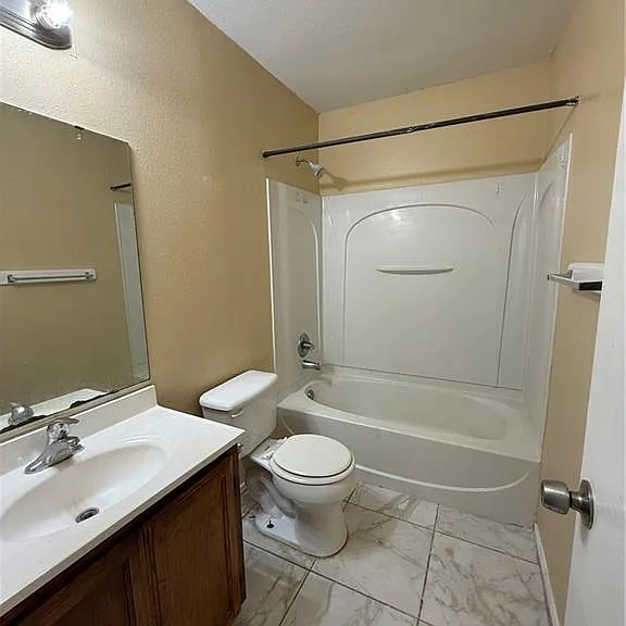 3016 Nickel Ave — Photo 5