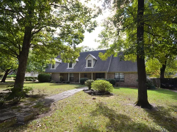 1201 Dogwood St, Magnolia, AR 71753