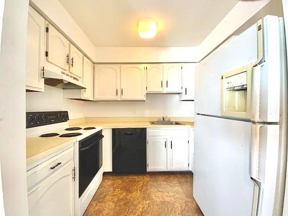 4th image of 157 Parker Ave #B