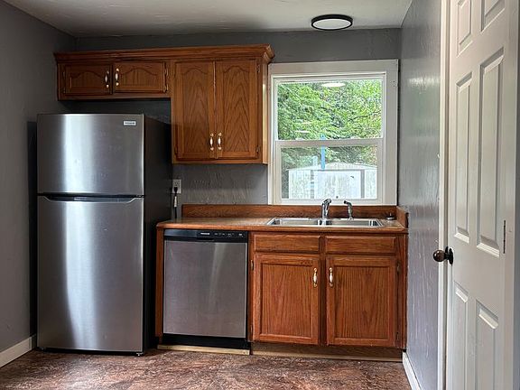 5th image of 2838 W Washita St