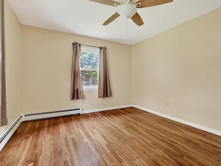 121 Cherry Hill Rd — Photo 23