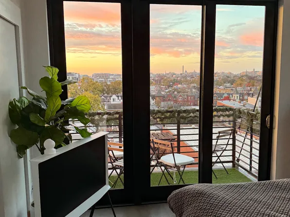 1999-9 1/2 St NW, Washington, DC