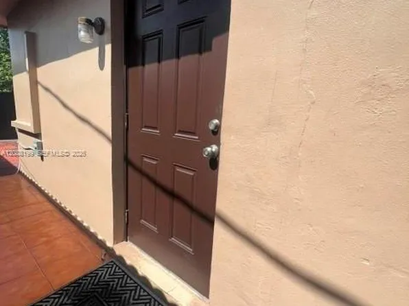 423 E 17th St #3, Hialeah, FL 33010