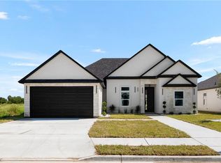 1025 Broken Arrow Dr, Alamo, TX 78516