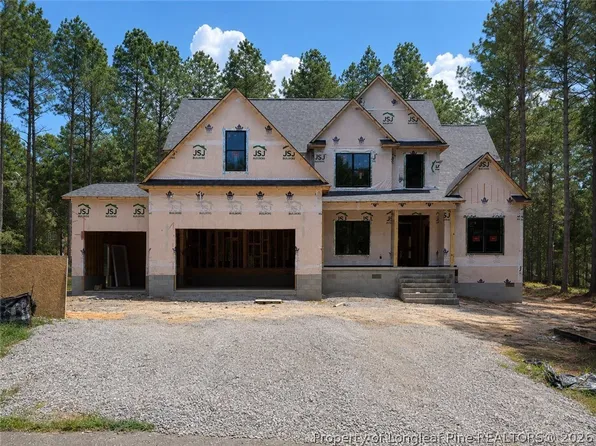 136 Leaning Pine Cir, Spring Lake, NC 28390