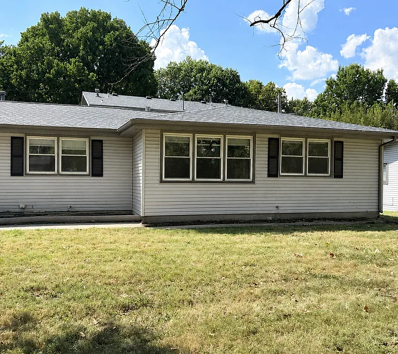 521-A N Oak Grove Ave #521-A