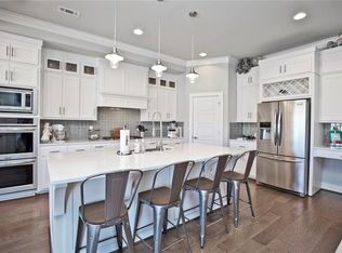 7021 W Brookview Rd, Rogers, AR 72758