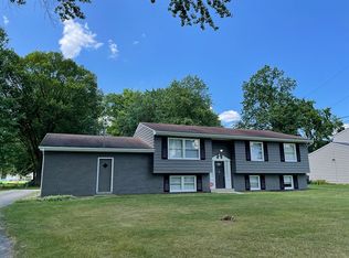 962 Broadacres Dr SE, Warren, OH