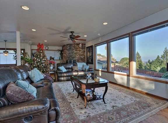 4th image of 2730 San Miguel Way