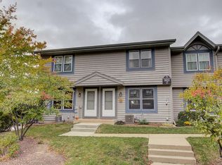 1821 Paramount Dr, Waukesha, WI 53186