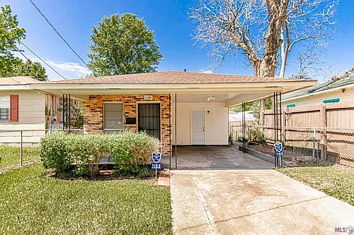 1169 N Acadian Thwy E Photo 1 1169 N Acadian Thwy E Photo 1
