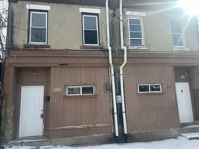 866 E Locust Ave — Photo 11