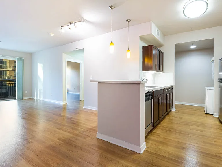 Kitchen with Breakfast Bar
