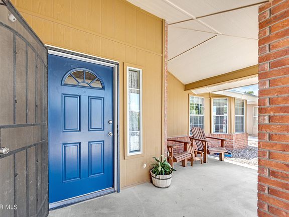 2nd image of 14408 Desierto Lindo Ave