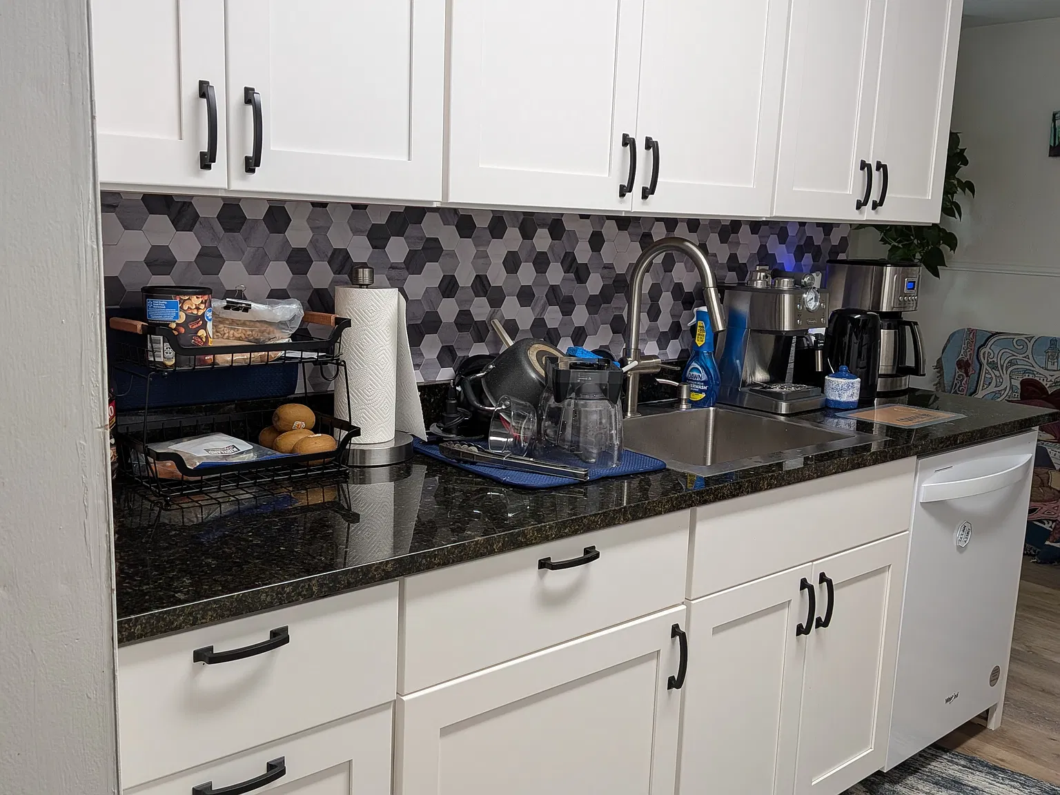 4 bed, 2248 sqft, $3,150 — Photo 3
