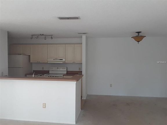 3rd image of 9481 Highland Oak Dr Unit 1706