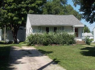 524 7th St, Jesup, IA 50648