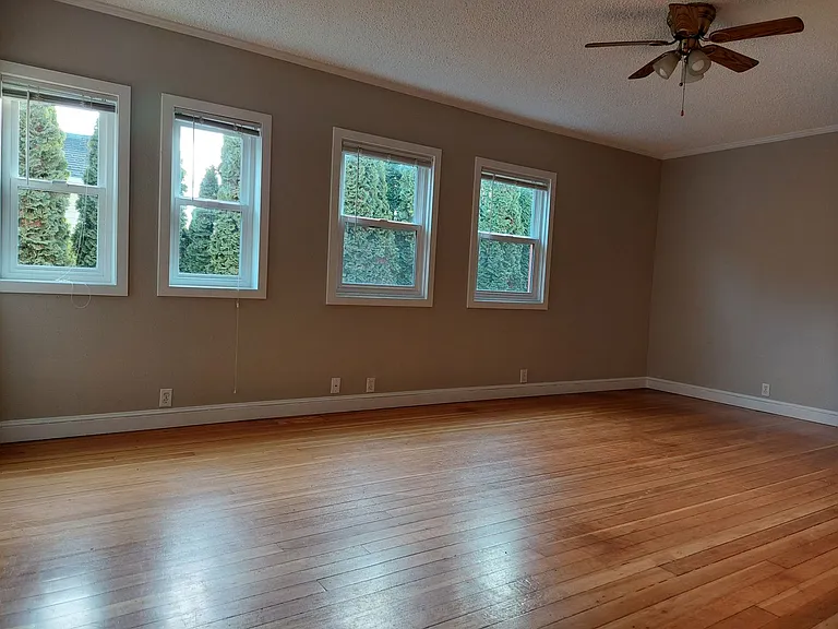 2516 Cornwall Ave #8 — Photo 13