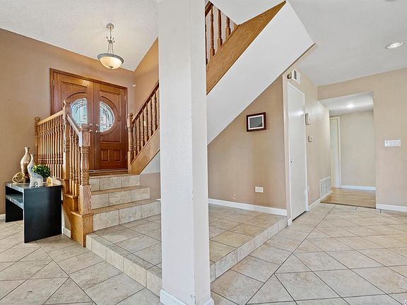 4th image of 13930 Breger Ave