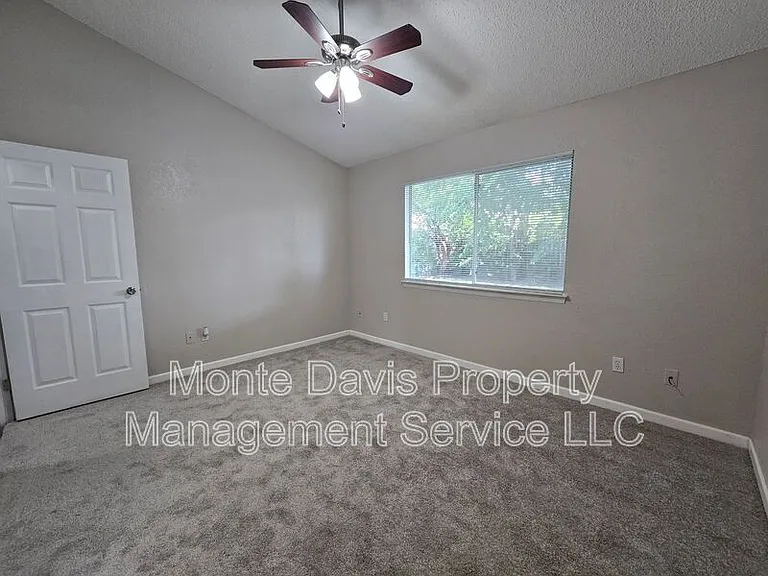 2306 Fuzz Fairway #A — Photo 14