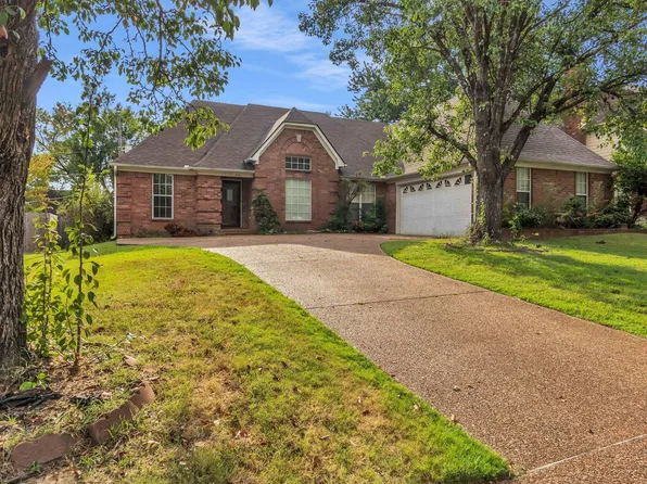 870 Wood Shadows Ln N, Cordova, TN 38018