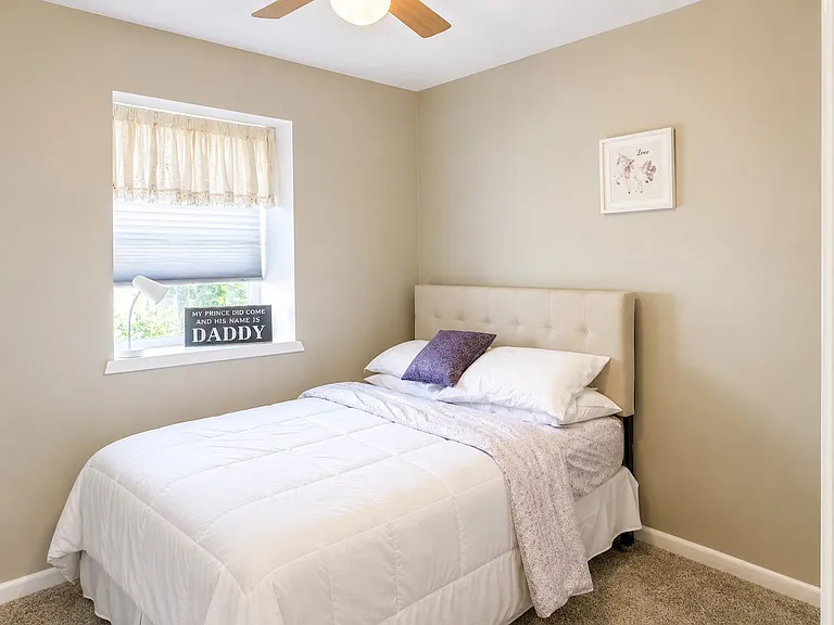 1012 James Madison Cir — Photo 8