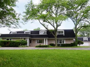 1755 Half Day Rd, Bannockburn, IL 60015