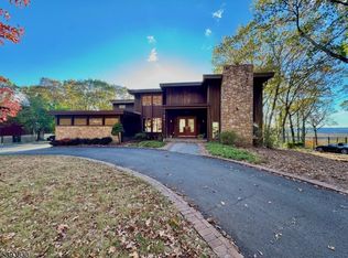 876 Sunset Rdg, Bridgewater, NJ 08807