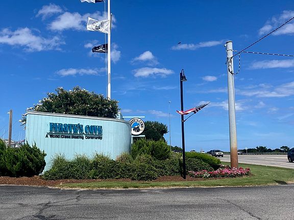 2nd image of 97 Yacht Club Ct #97