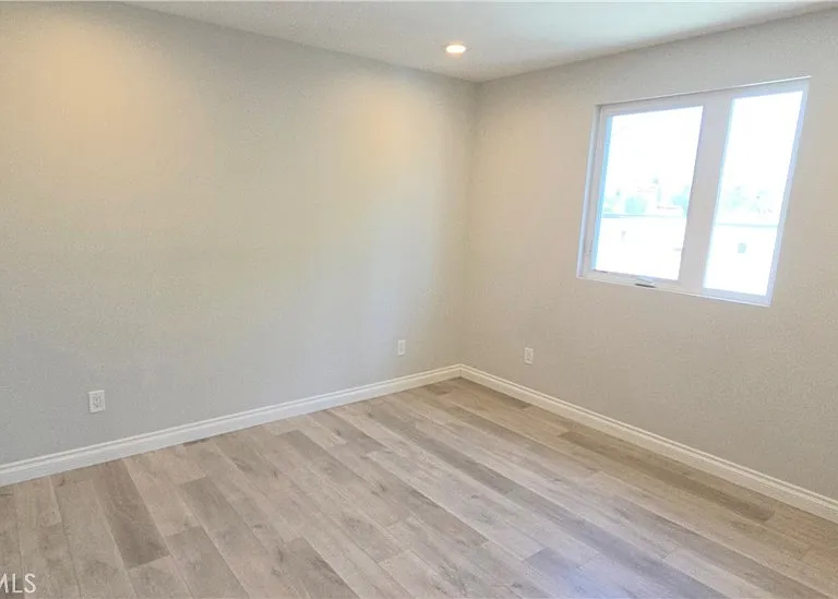 10824 Long Beach Blvd — Photo 53